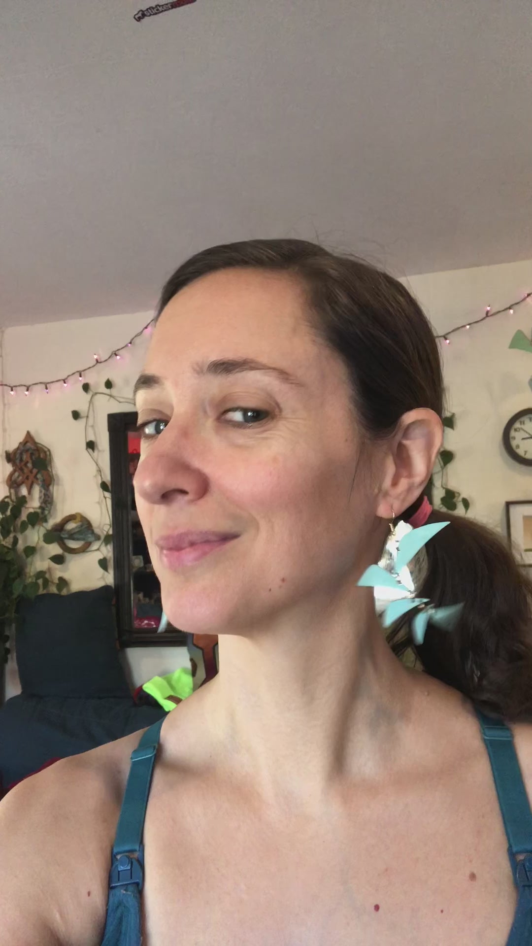 mobile earring sin motion